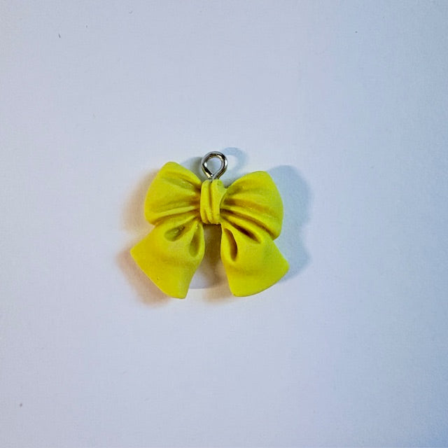 Bow Kindle Port Charm