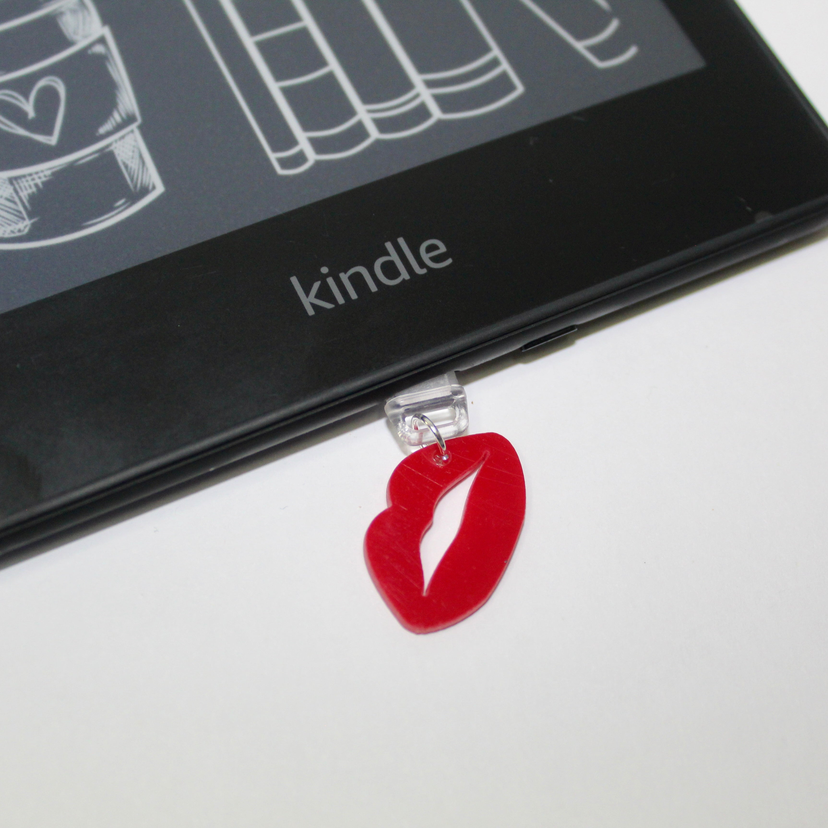 Crimson Kiss Charger Charm