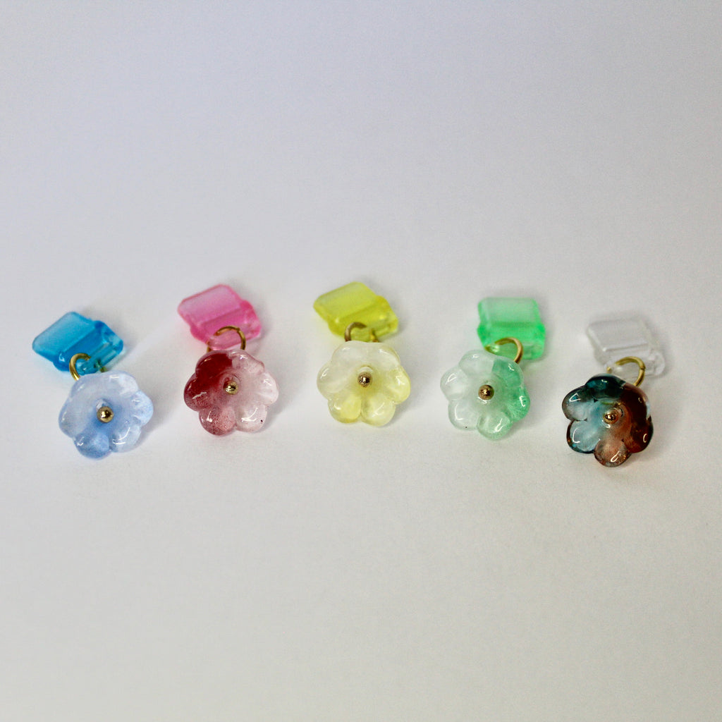 Frosted Flower Blossom Charger Charm