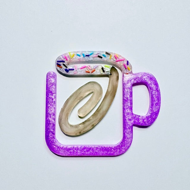 The Cozy Espresso Mug Clip