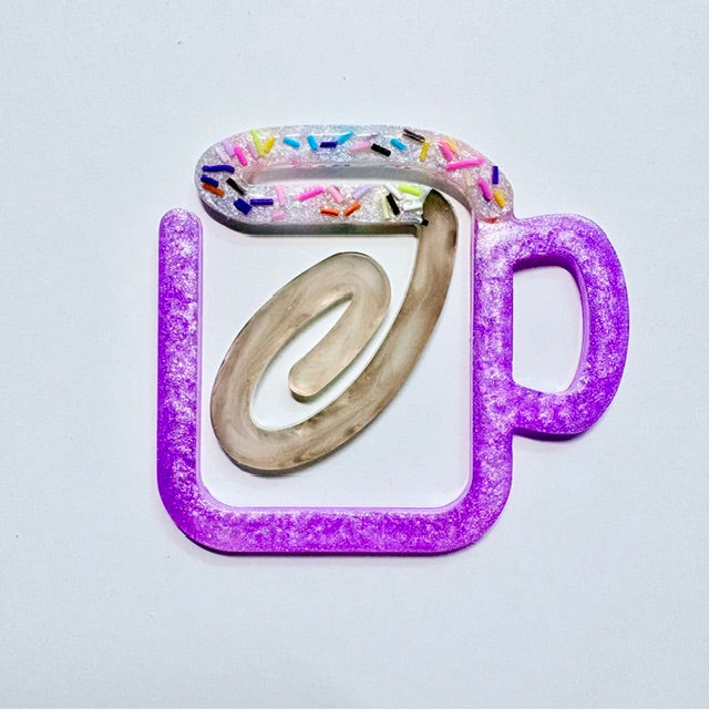 The Cozy Espresso Mug Clip