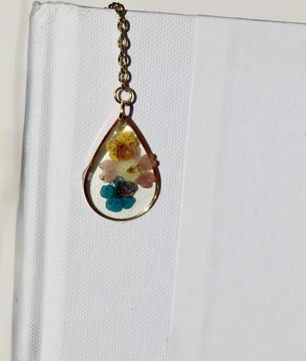 Close-up detail shot of the Petal Confetti Drop.